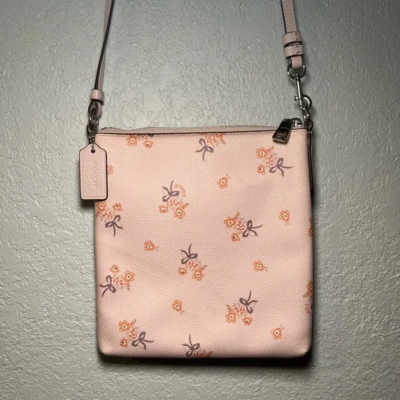 Coach Kitt Messenger Crossbody Bag - Picture 2 of 13